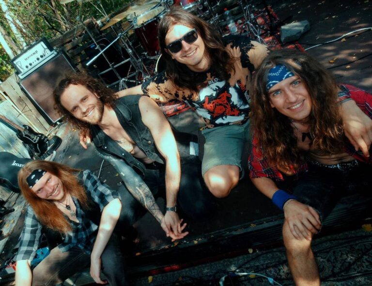 Berlin grunge rockers Zeit Driver share a lyric video for their first ...