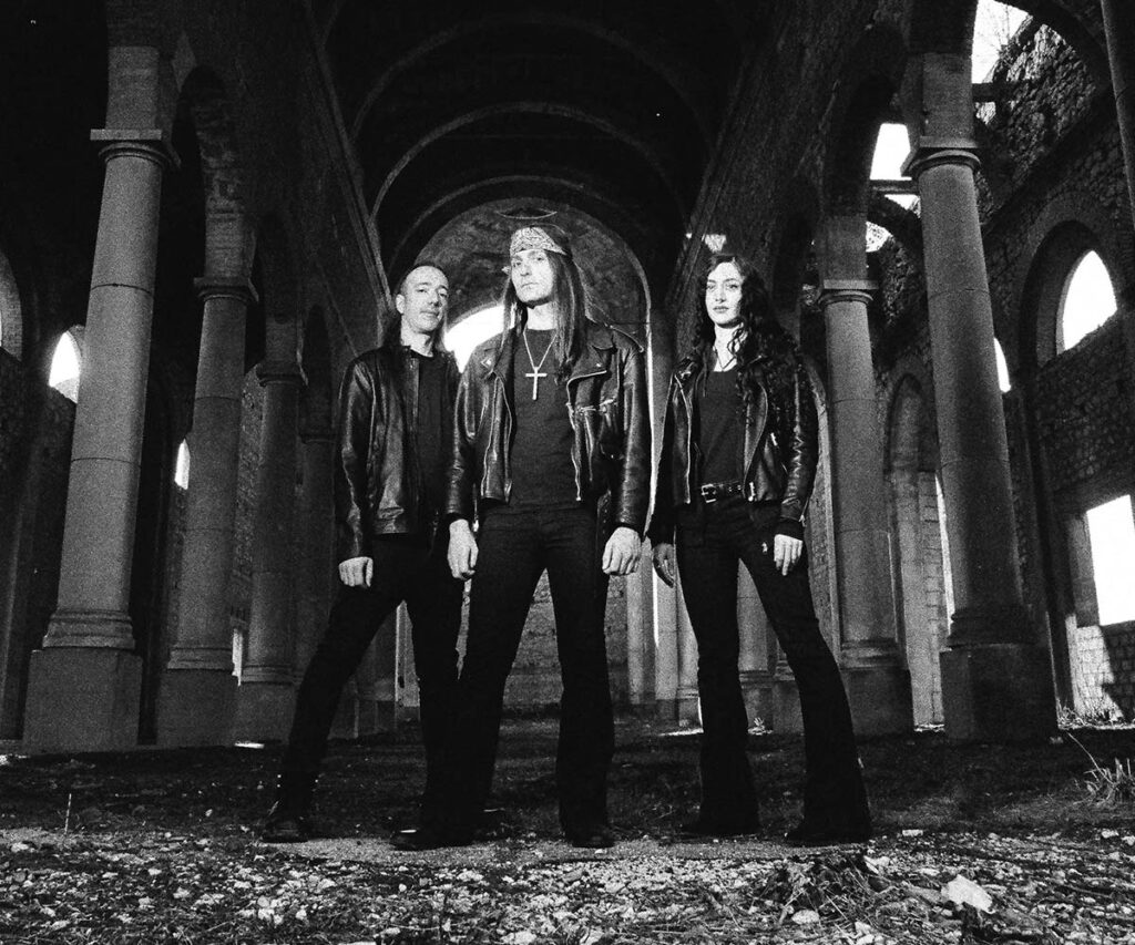 Italian traditional doom metal trio Bottomless to release second fulllength album »The