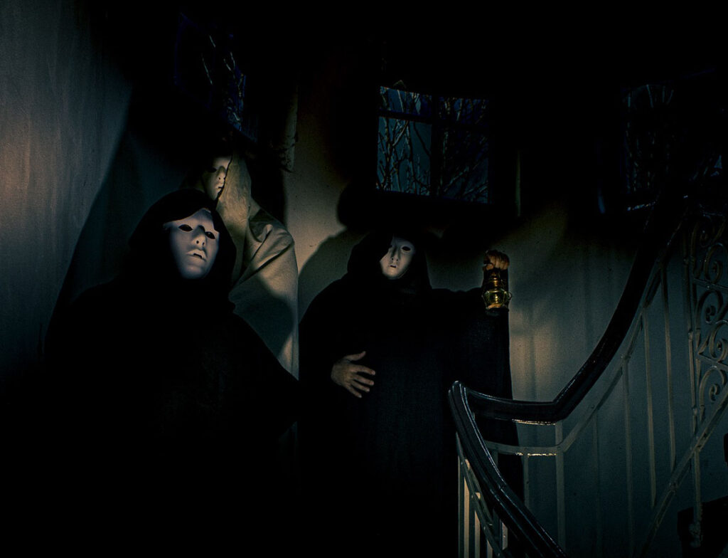 Romanian blackened drone/doom metal act Cursed Cemetery released